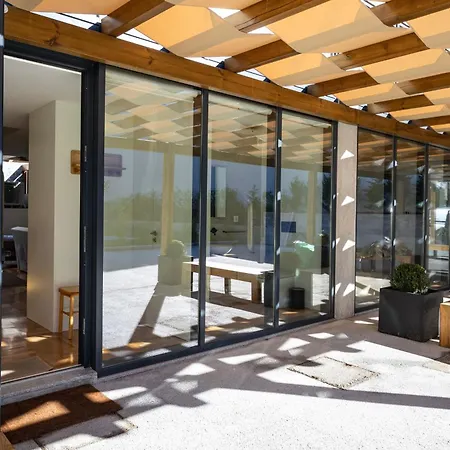 Luxury House Terrace Villa *