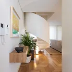 Luxury House Terrace Villa *